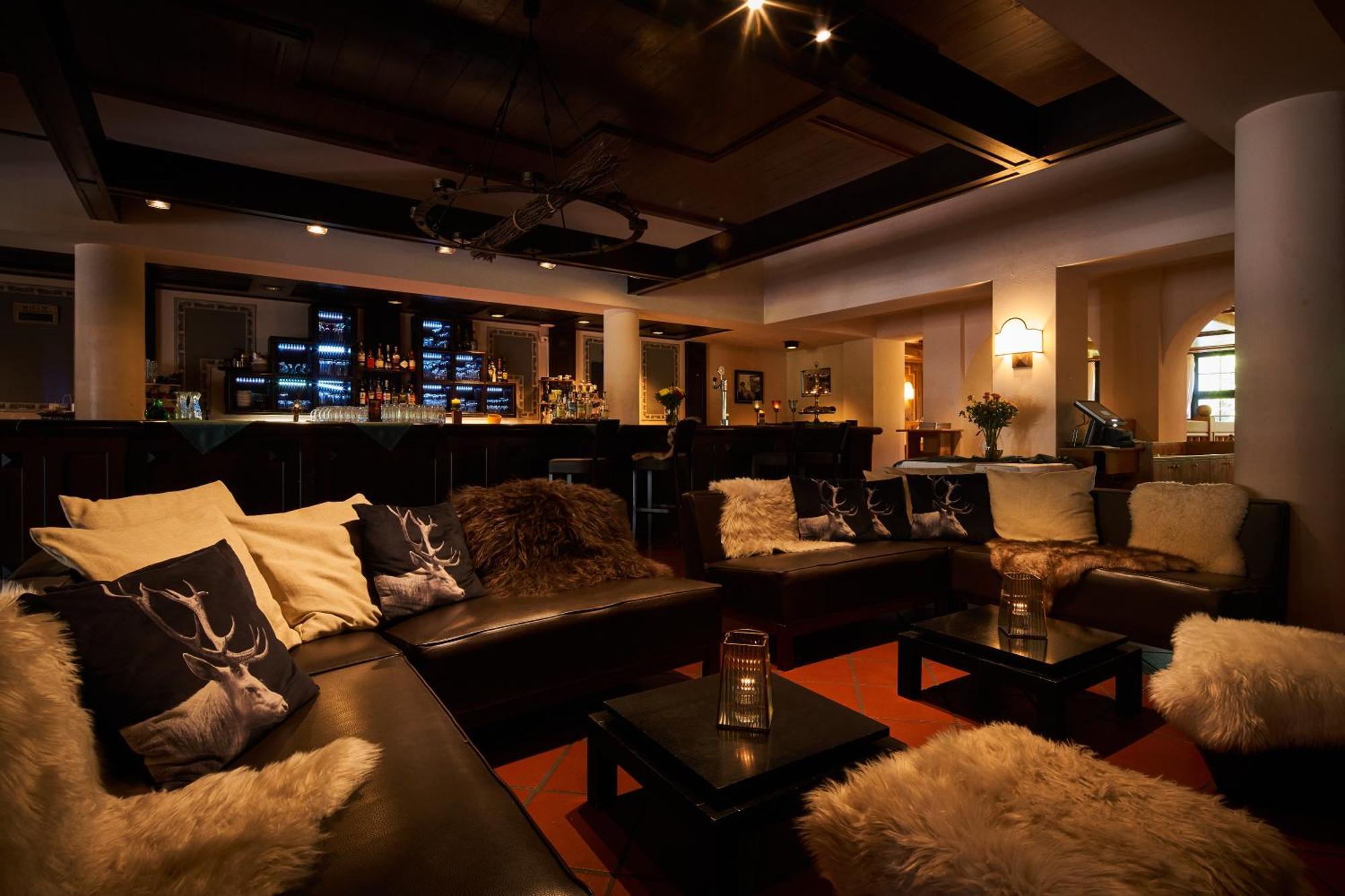 Hotel Gersfelder Hof ภายนอก รูปภาพ